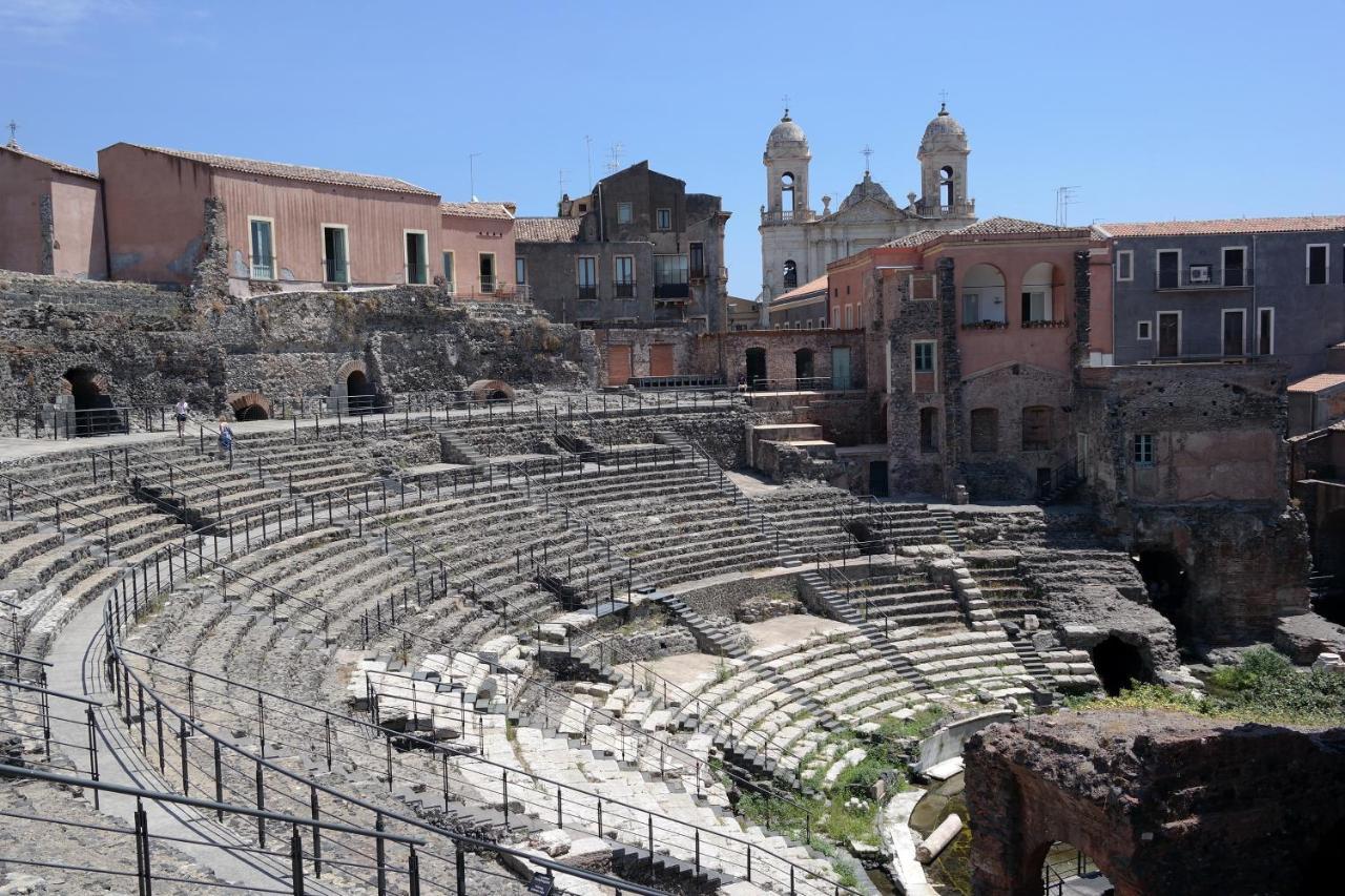 Finestre Sul Teatro - Catania - Parking Included Apartment Екстериор снимка